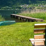 Strauss 3* אוסיאך