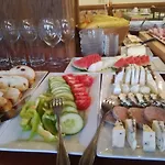 Strauss אוסיאך