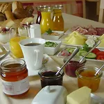 Strauss בית הארחה אוסיאך