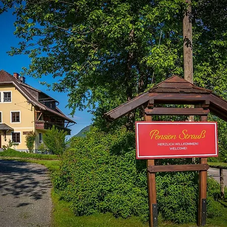 Guest house Pension Strauss 3*