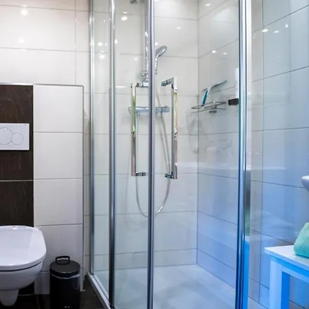 Pension Strauss Konukevi 3*