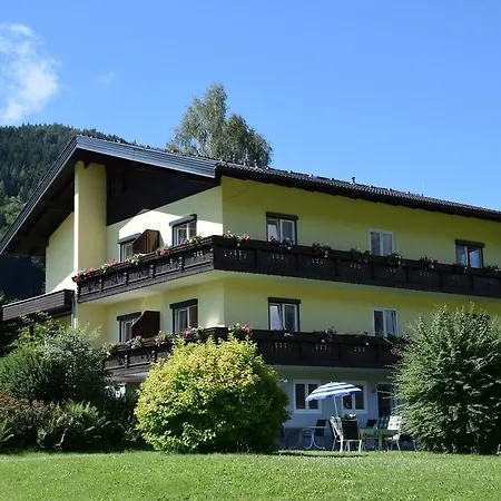 Guest house Pension Strauss 3*