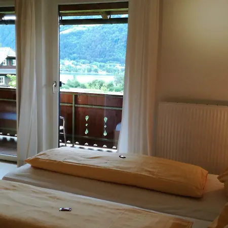 Strauß 3*